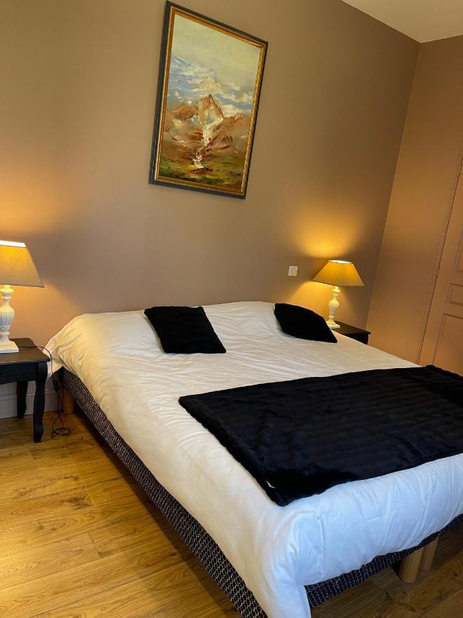 Domaine Des Peyries - Chambres Et Table D'Hotes Saint-Barthelemy-d'Agenais Exterior foto