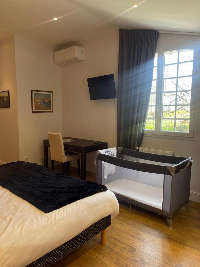 Domaine Des Peyries - Chambres Et Table D'Hotes Saint-Barthelemy-d'Agenais Exterior foto